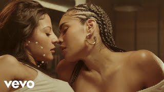 Stefanny Moreno - Amantes Video Oficial