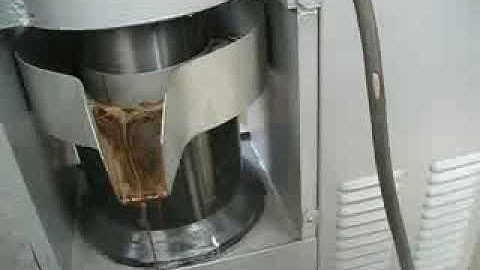 Automatic hydraulic cocoa liquor pressing machine