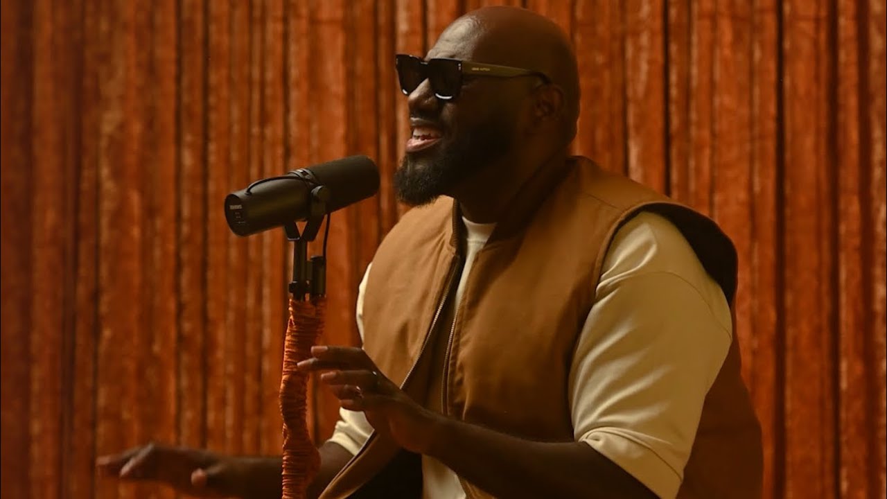 DAVIDMICHAELWYATT | Essence by #wizkid #velvetcovers