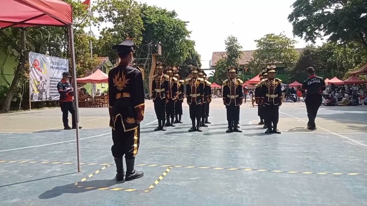 PENAMPILAN PASUKAN BARU SMPM 14 PACIRAN DI LKBB KALINGGA SE JAWA TIMUR OPEN