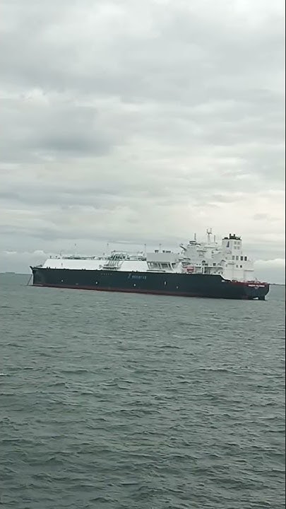 lng-tanker-ship-biggest-salary-of-seaman-master-chief-engineer