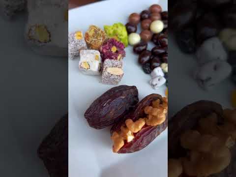 استمتع بالحلويات الشهية وامنح نفسك لحظات السعادة رابط الطلب في اول تعليق