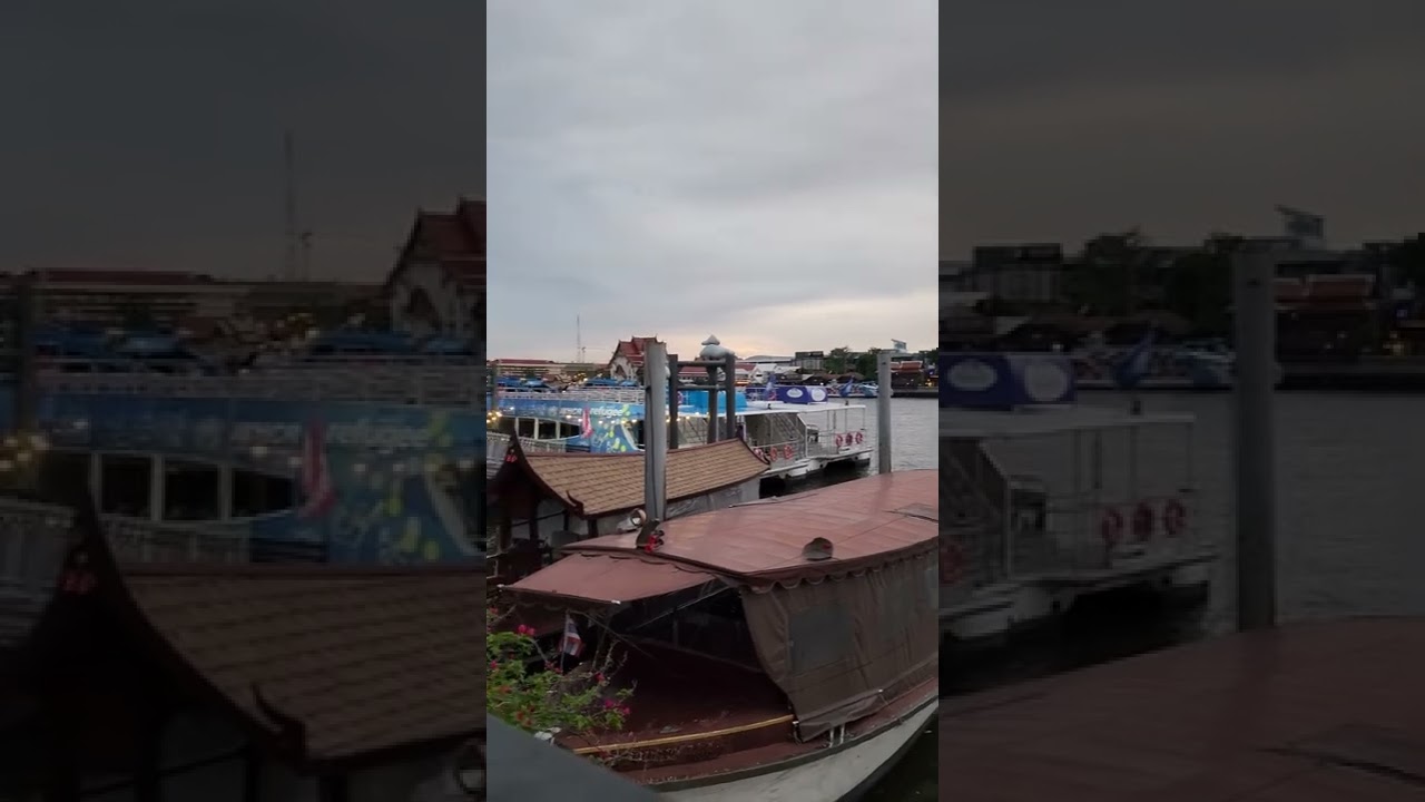 A cool and chillin view of Chao Phraya River at Tha Maharaj Port 