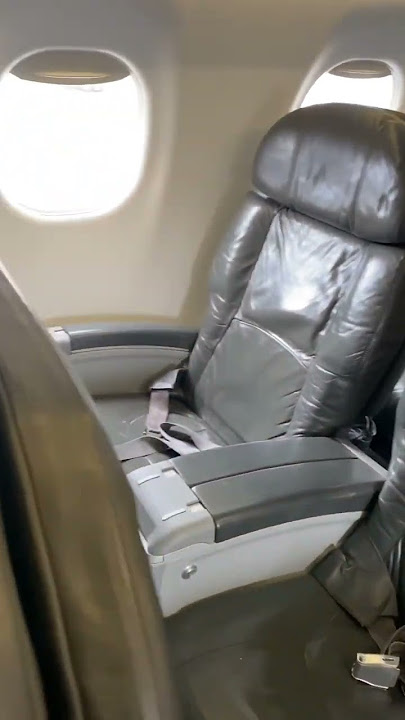 Quick Look: American Airlines First Class Embraer 175