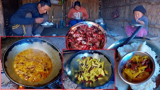 Download Lagu manjita cooks  buff curry and rice for her husband and son || Himalayan Family || rural Nepal || MP3