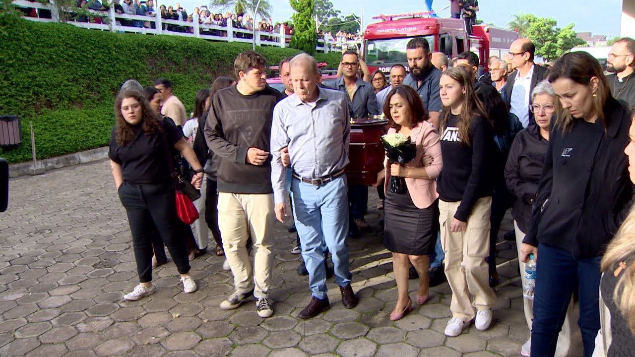 Veja informações do terceiro e último dia de funeral de Monsenhor Jonas