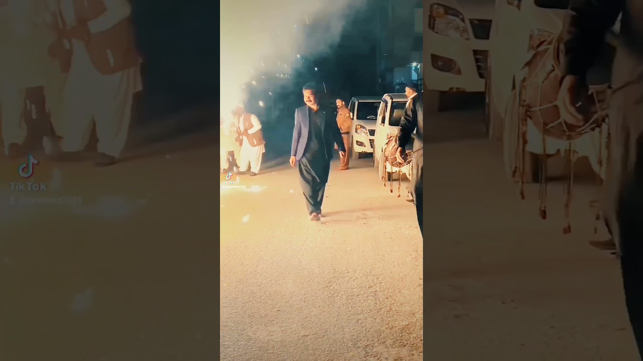 Enjoy mandi  with friends 