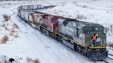 2 Military Units on One Train :: Red Deer Sub