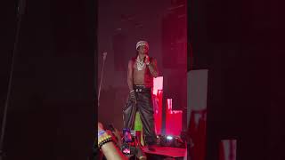 ALL WE DO IS RAVE!! 🦇#RemaLiveInConcert
