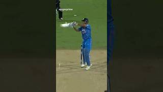 Waarom Dhoni de Spirit of Cricket Award van het decennium kreeg | #shorts #cricket