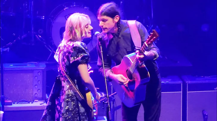 Jessica Lea Mayfield with Seth Avett - Port Cheste...