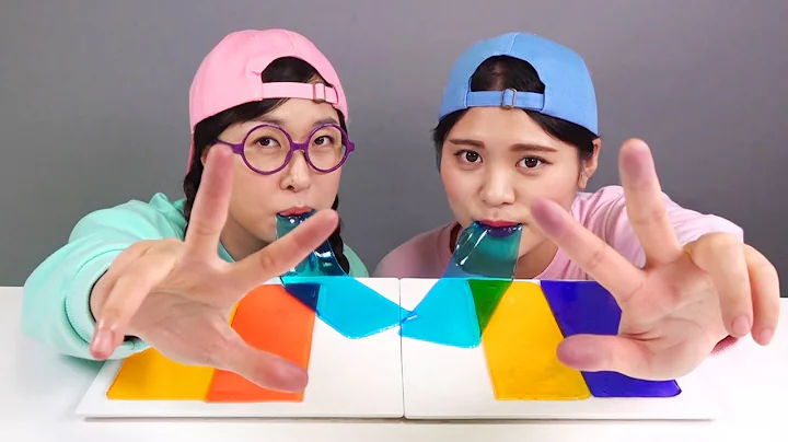 DONA and friend Mukbang Rainbow Sheet Jelly