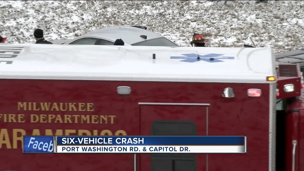 Milwaukee police investigating 6 vehicle crash