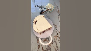 Let’s make a heart shaped cake out of round one. #victoriascakesla #custom  #customcakes