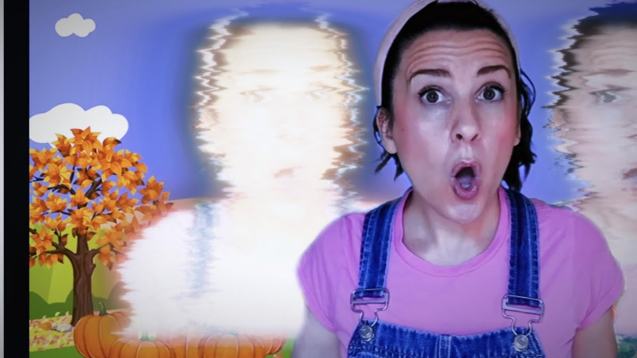 “Boo! It’s a Magic Pumpkin! By Miss Rachel / Random Effects By Preview2 Effects