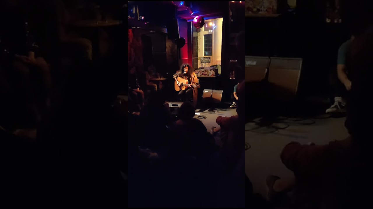 在 YouTube 上观看 Imaad Wasif - Shielded (Live Solo Acoustic), Lisbon, Portugal 在 YouTube 上观看 Imaad Wasif - Shielded (Live Solo Acoustic), Lisbon, Portugal