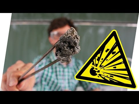 Natrium in Wasser und Kalium in Wasser | Chemie Experiment (Slow Motion) | Alkalimetalle in Wasser