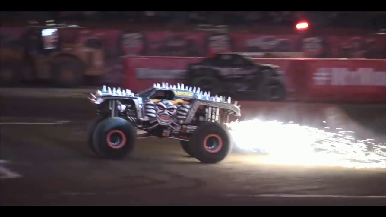 Монстр Трак “Макс Ди”. Переворот в воздухе