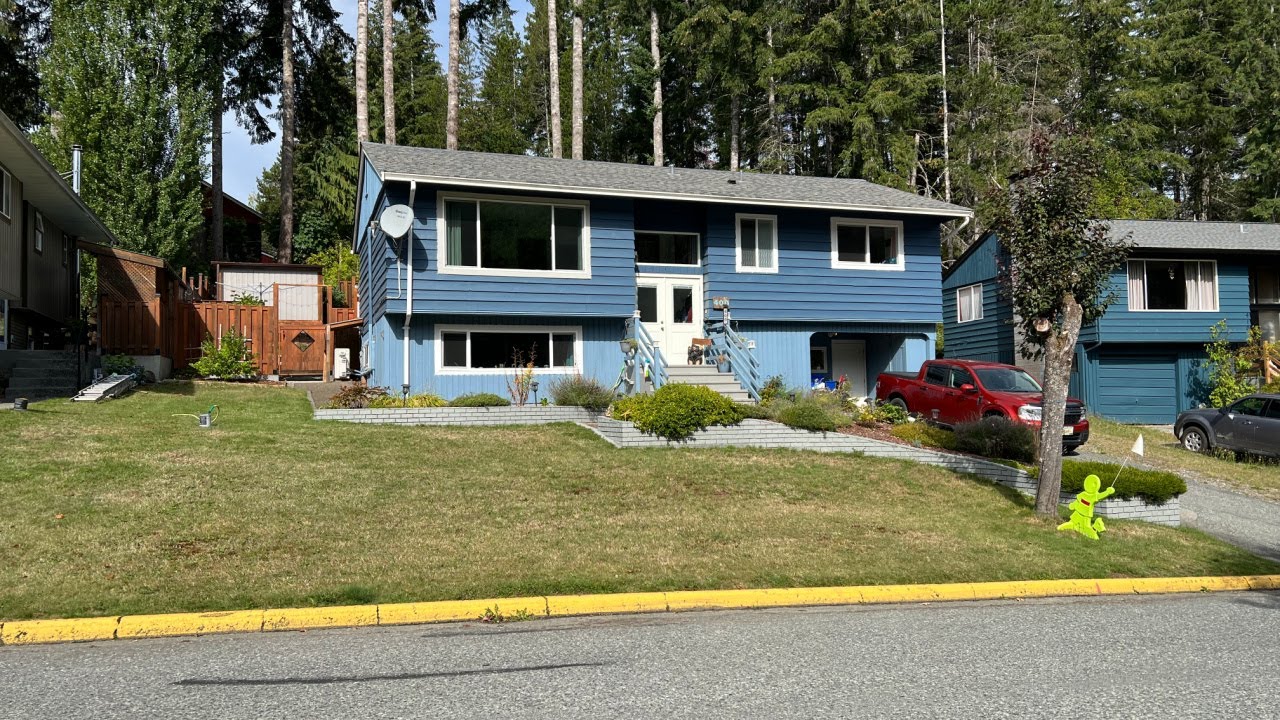 400 Nootka Drive, Gold River, BC
