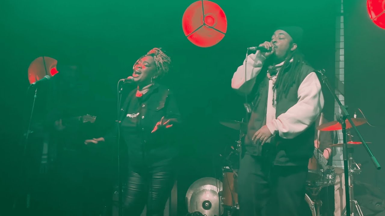 Alla San Jah Decko - Capitol Roots Band