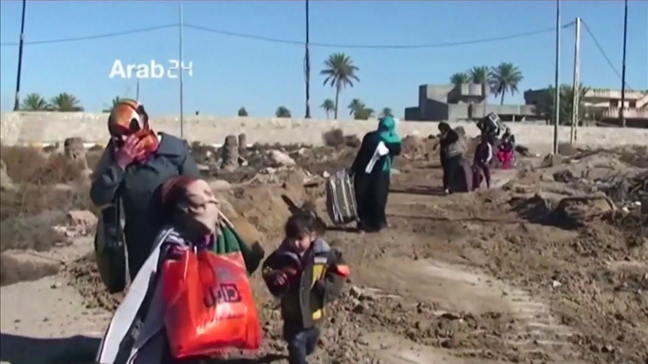 سوريا ماذا يحدث في مخيم عين عيسى Youtube