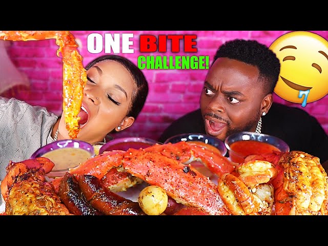 ONE BITE SEAFOOD BOIL MUKBANG CHALLENGE! (KING CRAB, MEGA PRAWNS, LOBSTER TAILS) 먹방 | QUEEN BEAST class=