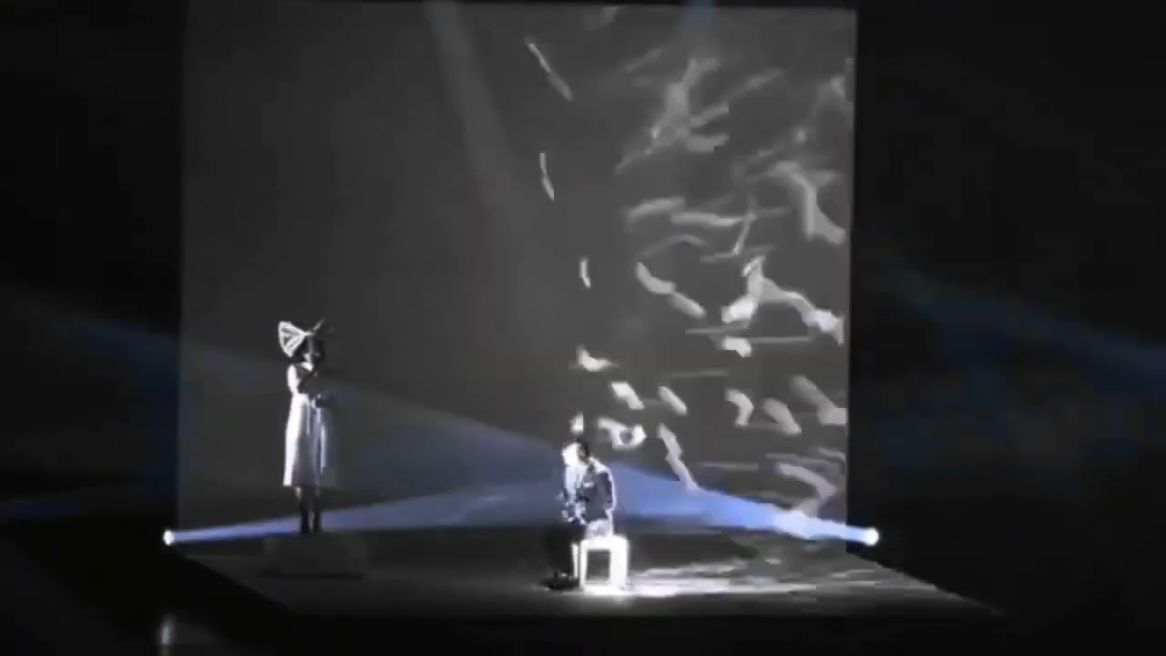 Sia's (Live at Wells Fargo Center Philadelphia) ＂Nostalgic For The Present Tour＂ 2016 Tour (4K UHD)