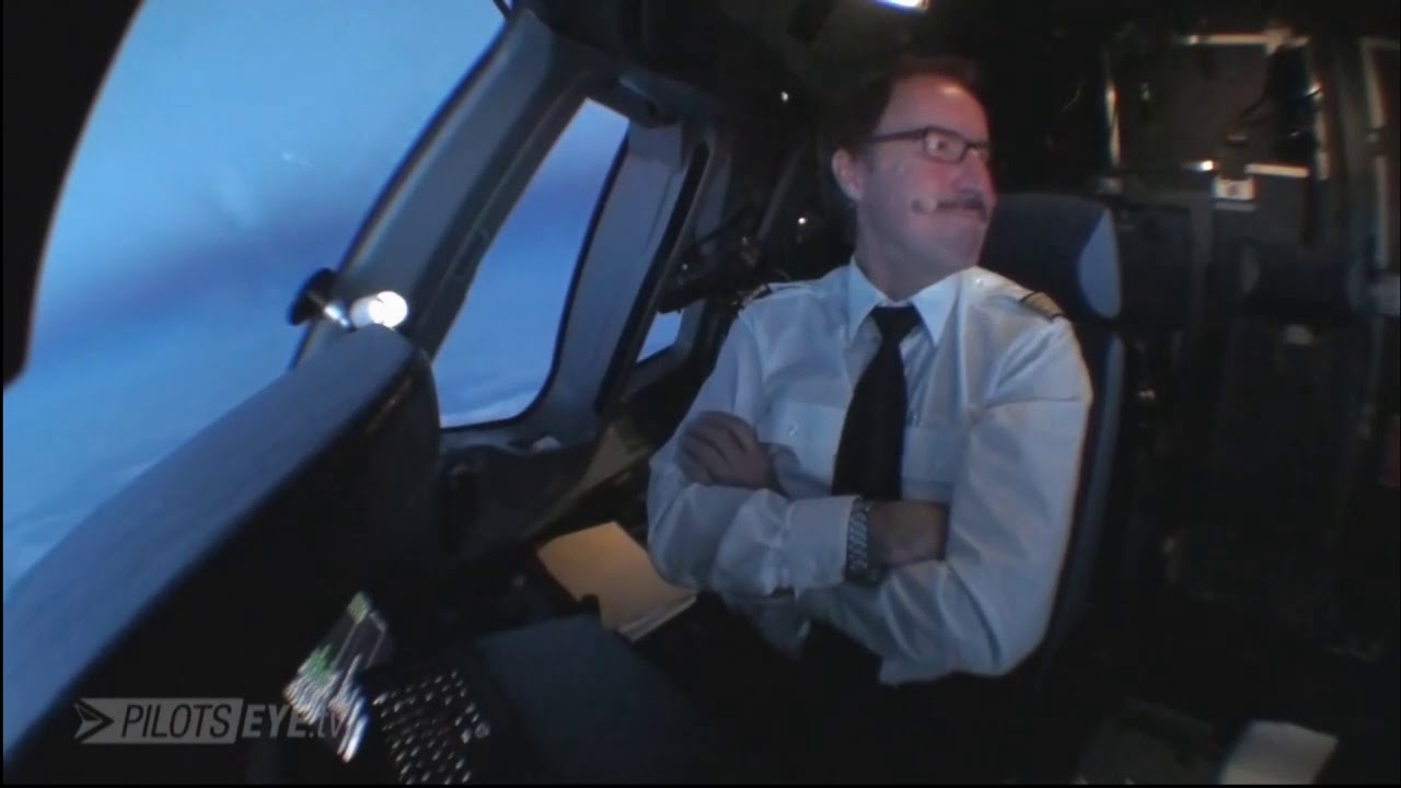 Pilotseye.tv - Lufthansa Cargo MD-11 - Departure from Sao Paulo [English Subtitles]