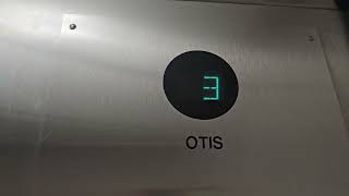 Z Flip 5: 1996 Otis Series 2 VR Hydraulic Elevator | Walsh Gardner Hall | UW Tacoma | Tacoma WA