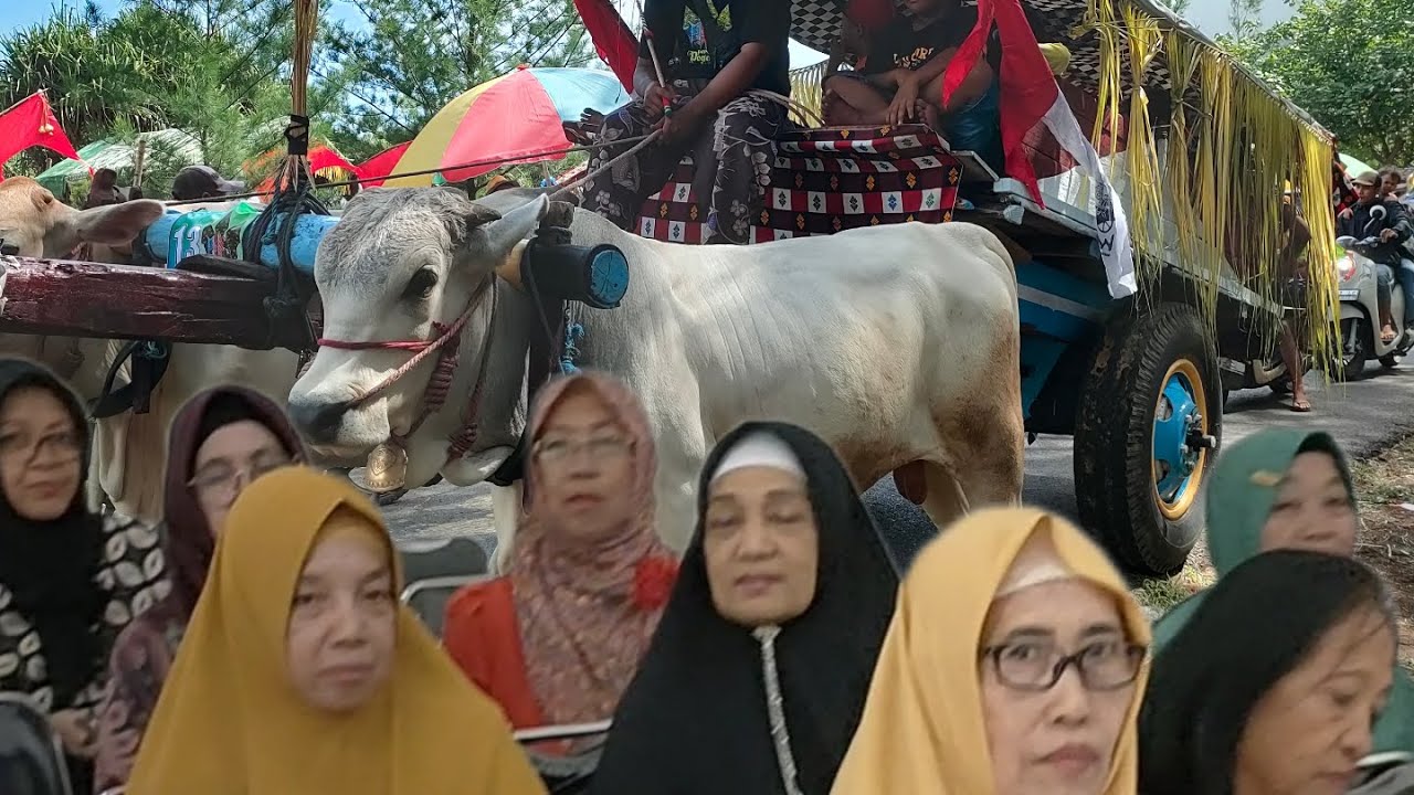 Perayaan Parade Festival PEGON kereta Gerobak Sapi WatuUlo 