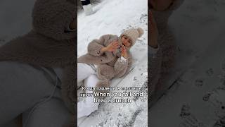 КОГДА ТОЛЬКО СДЕЛАЛА МАНИКЮР🤣When I just got my nails done #family #funny