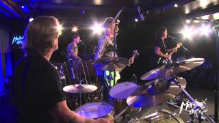 Video thumbnail of "Keep On Smilin' -  TOMMY CASTRO & the PAINKILLERS @ Montreux Jazz Festival 2015"