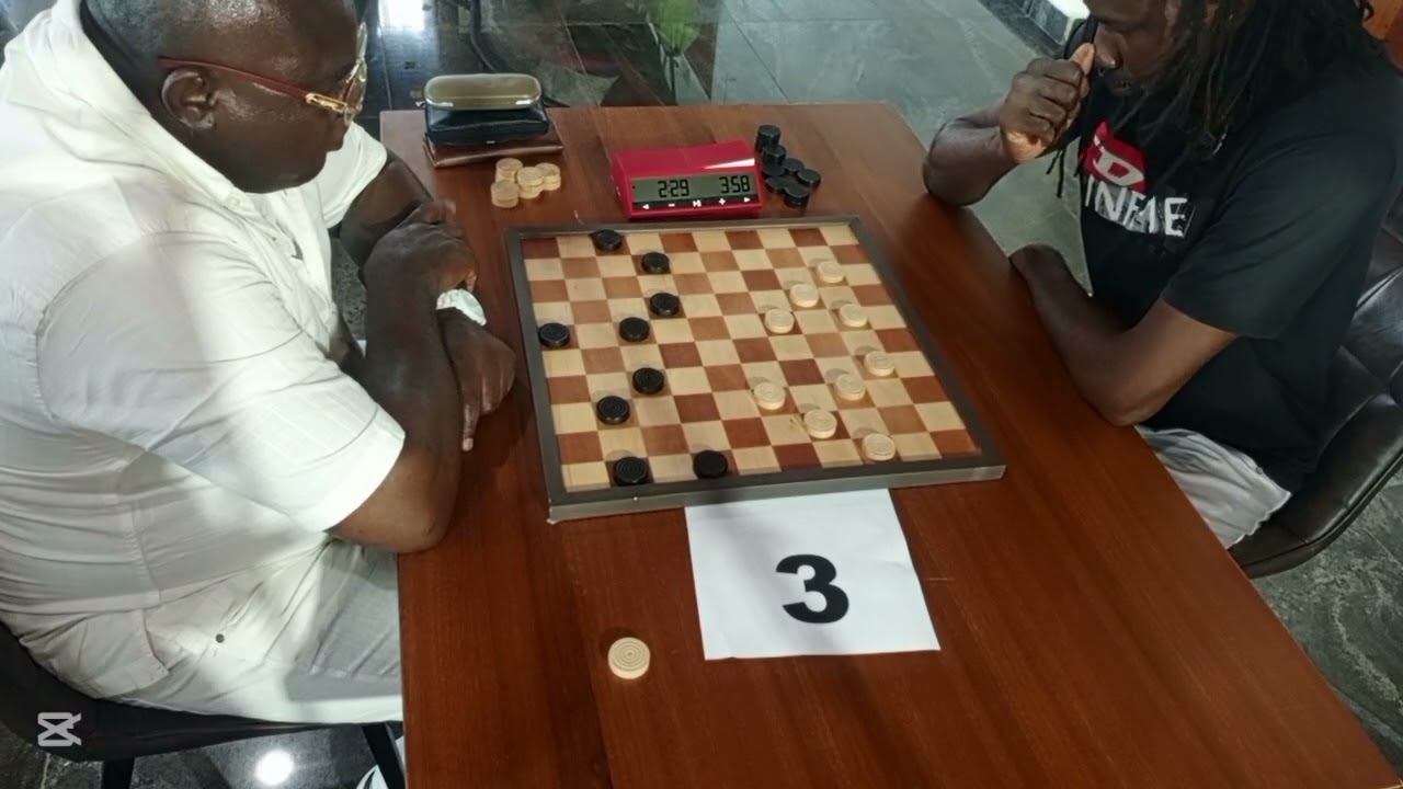 African Showdown: Cameroonian🇨🇲 Ndjofang Jean Marc Battles Ivorian N'Cho Atse Joel in Blitz Draughts