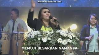 Video thumbnail of "Graha Bethany Nginden - Mari Bersorak Bagi Tuhan"