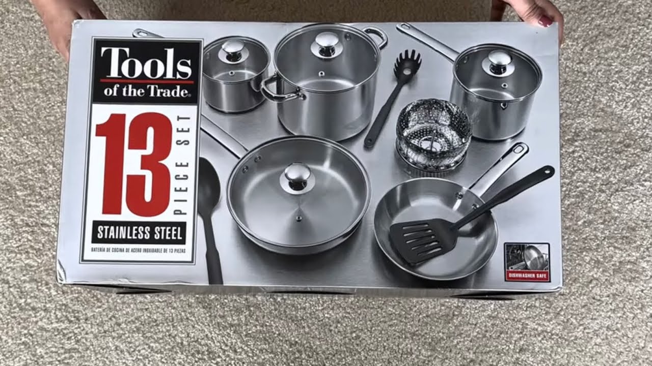 Nonstick cookware set: Save on this Macy's Tools of the Trade collection