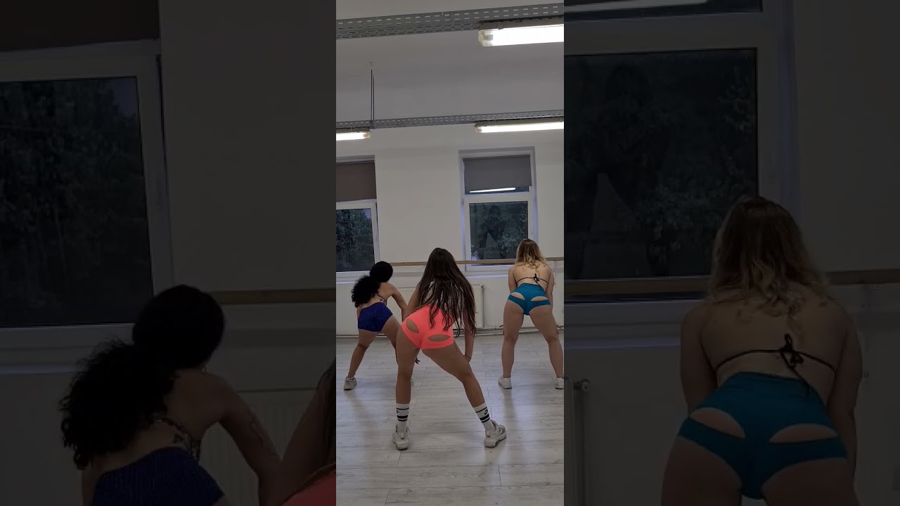 CLAP CLAP - Antonia, Andra Twerk choreo Romania 