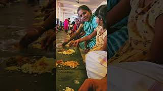 “इतना simple खाना… फिर भी आँखें नम हो गई 😢🙏 Udupi Krishna Matha का प्रसाद 💛✨” #krishna”