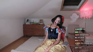 Haxxninis Snow White Is Creepy