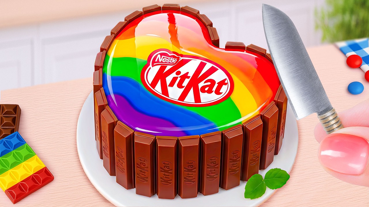How To Make a Mini Rainbow KitKat Heart Cake🍫Best Miniature Chocolate Cake Decorating🌈Bitty Kitchen