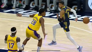 Tyrese Haliburton having fun with these no look passes against the Lakers || 22-23 season