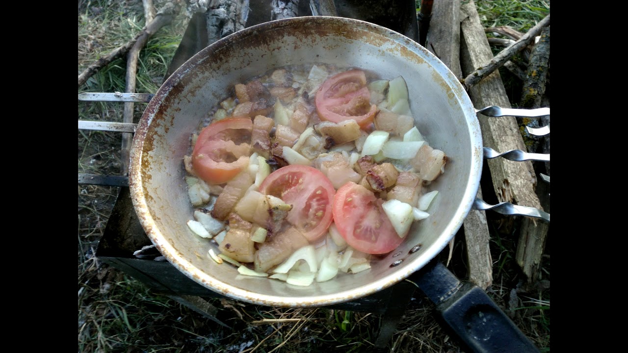 Наш костер у чистой речки - YouTube