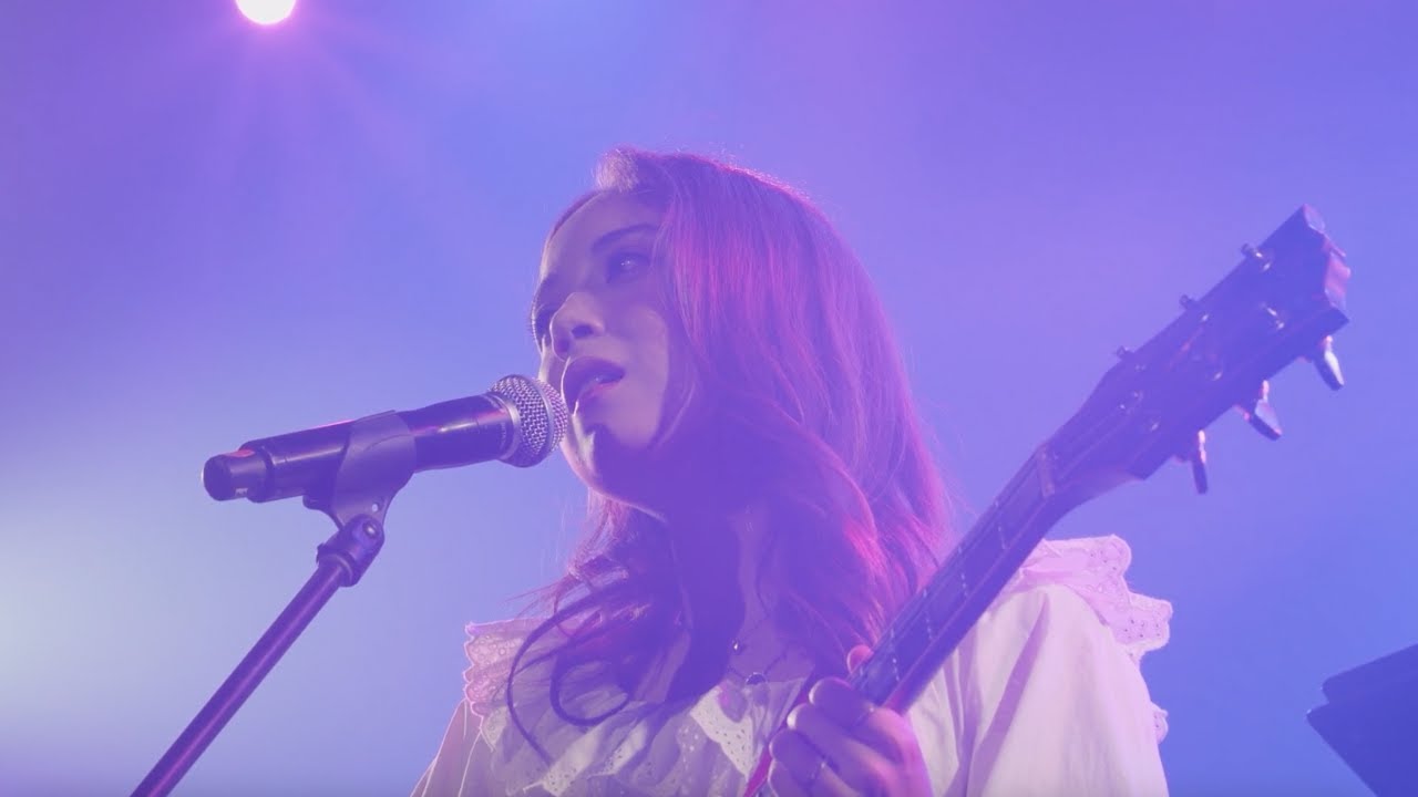 Laufey Falling Behind Live From Manila YouTube laufey-falling-behind-live-from-manila-youtube