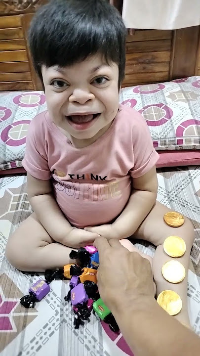 cute baby loves Gold Coins❤️Soft Choclates❤️WoW❤️