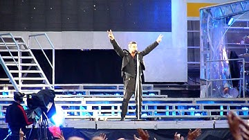 Robbie Williams - Come Undone - Take That Progress Tour - Wembley 6/7/11