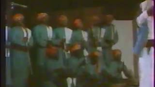 المزمارالحجازي(ياالله ياوالي تنصرملكنا)فرقةالمملكةبقيادةالموسيقارطارق في أحد دورات الخليج.