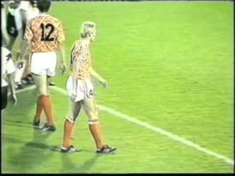 Ronald Koeman EK 88 Goal - YouTube