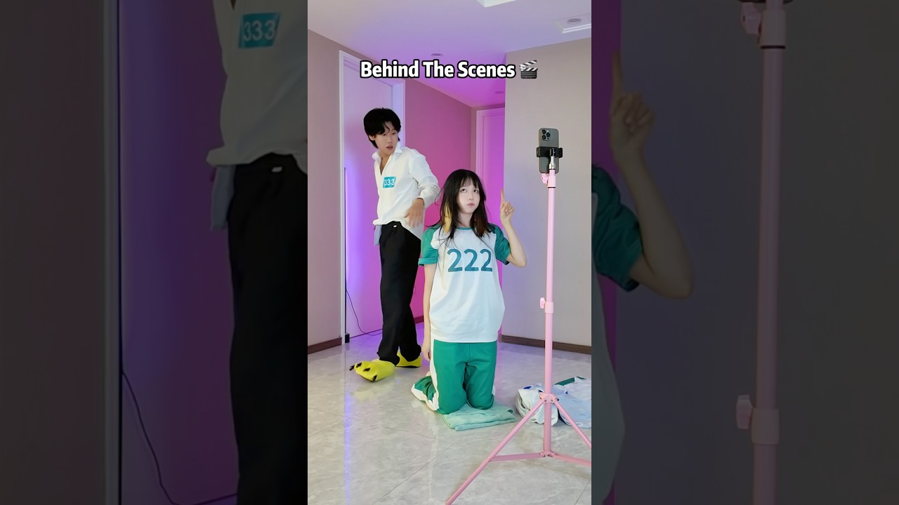 “Look😆222 is so busy!” #dance #funny #couple #player222 #behindthescenes