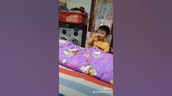 kelucuan anak saat buang air besar
