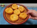 Buñuelos Nicaraguense de Yuca y Queso