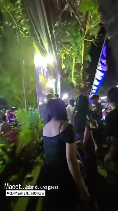 ADELLA GIRLS JALAN KAKI